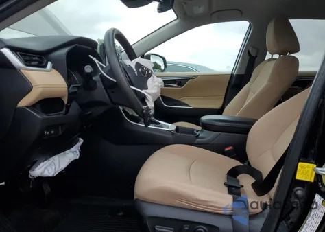 2021 Toyota Rav4 Xle from USA, damaged, VIN 2T3P1RFV8MW151267